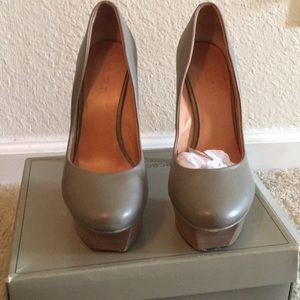 L.A.M.B olive green round toe platform pumps
